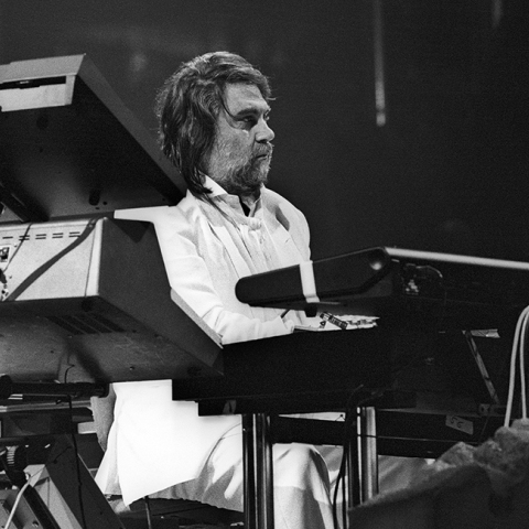 Ο Βαγγέλης Παπαθανασίου (Vangelis) στο Aan de Maas (Ρότερνταμ, Ολλανδία) τον Ιούνιο του 1991