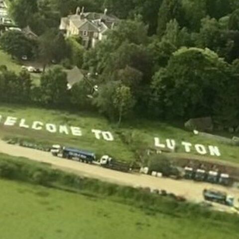 Λούτον πινακίδα φάρσα