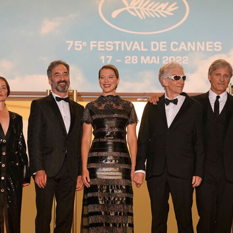 Το καστ του «Crimes of the Future» στην προβολή της ταινίας. Φωτ. AP/Petros Giannakouris