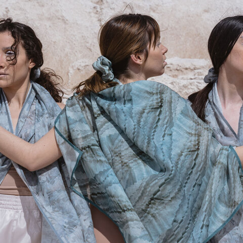 Μοντέλα με δημιουργίες m.k.e textiles