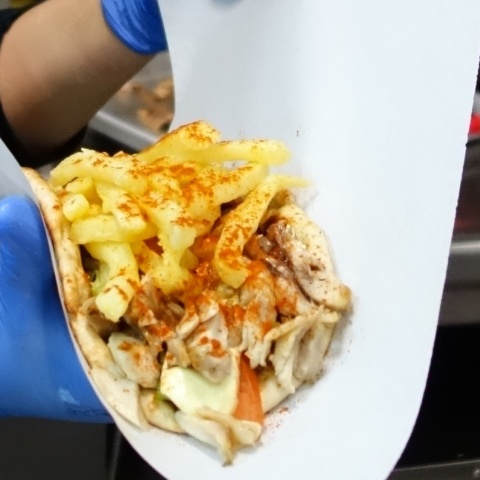 Σουβλάκι: Τα συστατικά λίγο πριν το τύλιγμα