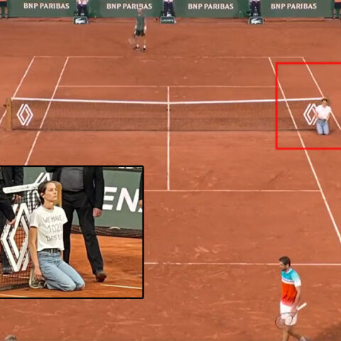 Η νεαρή ακτιβίστρια στο Roland Garros με το μπλουζάκι «Έχουμε ακόμα 1.028 μέρες»