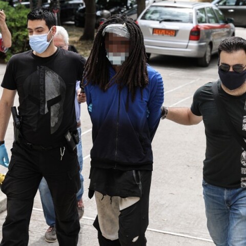 Απόπειρα εμπρησμού στη Μαλακάσα: Στον εισαγγελέα ο Βρετανός 