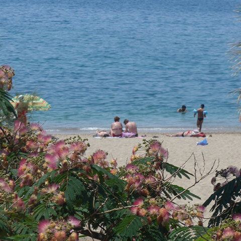 Ύμνοι των Financial Times: Καλοκαιρινές διακοπές σημαίνει Ελλάδα