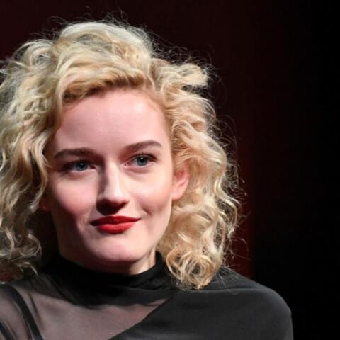 Η Τζούλια Γκάρνερ θα παίξει την Madonna στην κινηματογραφική της βιογραφία