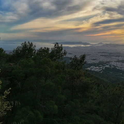 Θέα του  Λεκανοπεδίου από τον Υμηττό