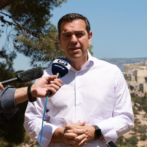 ΕΠΙΣΚΕΨΗ ΤΟΥ ΠΡΟΕΔΡΟΥ ΤΟΥ ΣΥΡΙΖΑ ΑΛ. ΤΣΙΠΡΑ ΣΤΟ ΕΘΝΙΚΟ ΑΣΤΕΡΟΣΚΟΠΕΙΟ ΑΘΗΝΩΝ (ΓΡΑΦΕΙΟ ΤΥΠΟΥ ΣΥΡΙΖΑ/EUROKINISSI)