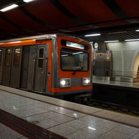 Του Αγίου Πνεύματος το Μετρό θα λειτουργεί με συγκεκριμένες χρονοαποστάσεις ανάμεσα στα δρομολόγια