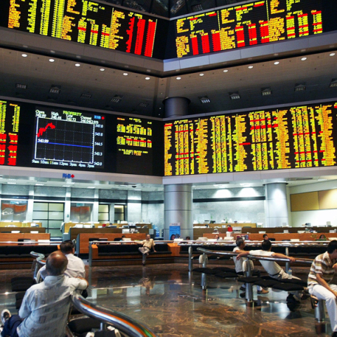 Νομίσματα: Σε χαμηλό 24 ετών βούτηξε το γεν