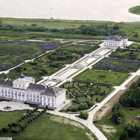 Ρωσία: Ο πρόεδρος της Gazprom ζει ίσως στο πιο ακριβό σπίτι στη Ρωσία, αξίας 240 εκατ. δολαρίων (έρευνα)	