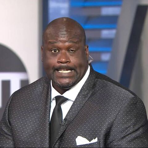 Large o Σακίλ, βγήκε ραντεβού και κέρασε όλο το μαγαζί!