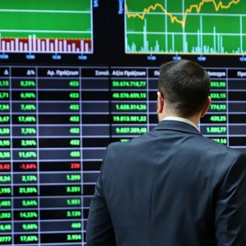 Το «μεγάλο σορτάρισμα» του Ρέι Ντάλιο: $5,7 δισ. σε ευρωπαϊκές μετοχές