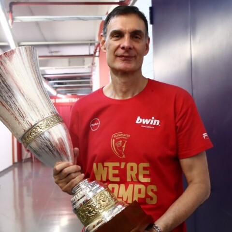 Ο Γιώργος Μπαρτζώκας