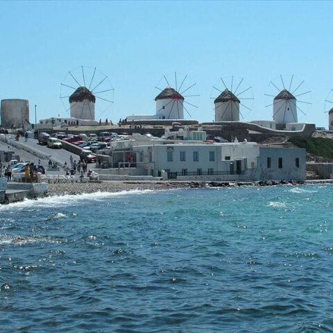 «Βράζει» η Μύκονος, με τη θετικότητα στα τεστ κορωνοϊού να ξεπερνά το 50% την εβδομάδα 13 με 19 Ιουνίου 2022