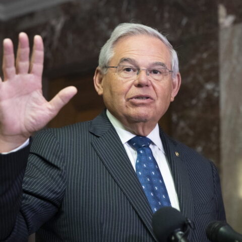 Ρ. Μενέντεζ: Η Τουρκία εξυπηρετεί τον Πούτιν με το βέτο για ένταξη Σουηδίας και Φινλανδίας στο ΝΑΤΟ