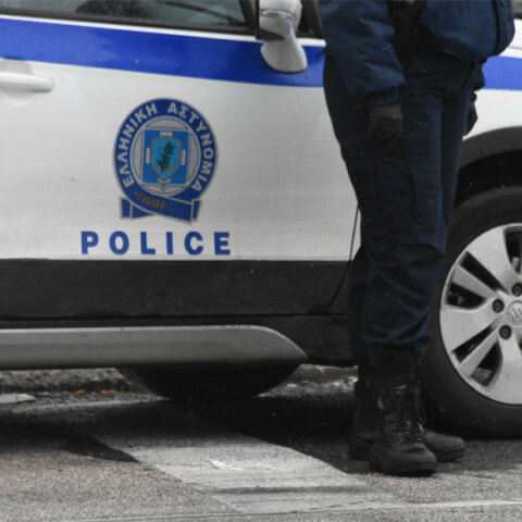 41χρονος στον Βόλο χτύπησε τη μητέρα του για ένα μηχανάκι