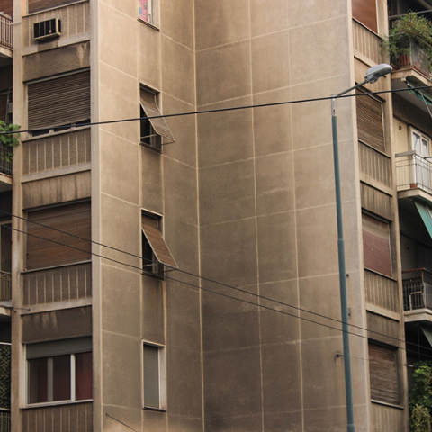 Παλιά πολυκατοικία στην Πατησίων