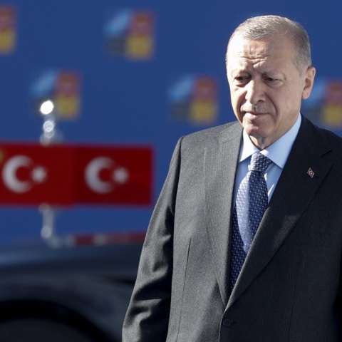 Ο Τούρκος πρόεδρος, Ρετζέπ Ταγίπ Ερντογάν, στο περιθώριο της Συνόδου του ΝΑΤΟ στην Ισπανία