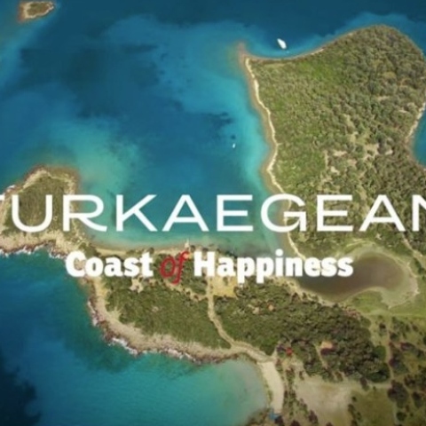 Πανοραμική εικόνα νησιού από το Αιγαίο - Σκηνή από την τουρκική καμπάνια τουρισμού Tourkagean