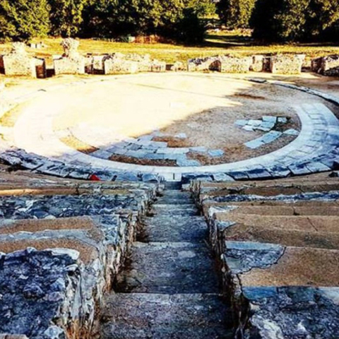 Το αρχαίο θέατρο των Φιλίππων
