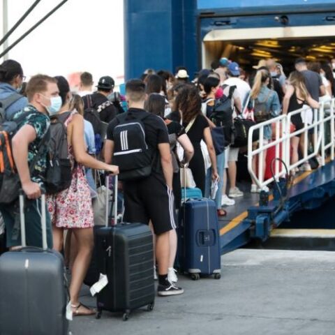 Ξεκίνησε η έξοδος των εκδρομέων του Ιουλίου