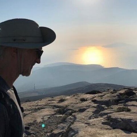 Ο Έλληνας υπερμαραθωνοδρόμος, Θέμος Σγούρας