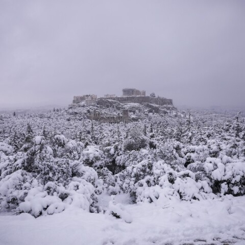 Η χιονισμένη Ακρόπολη
