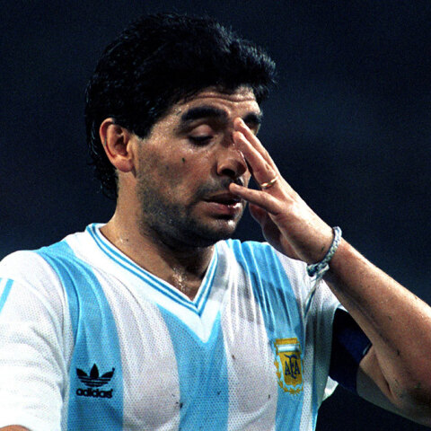 Ο Ντιέγκο Μαραντόνα με τη φανέλα της Αργεντινής