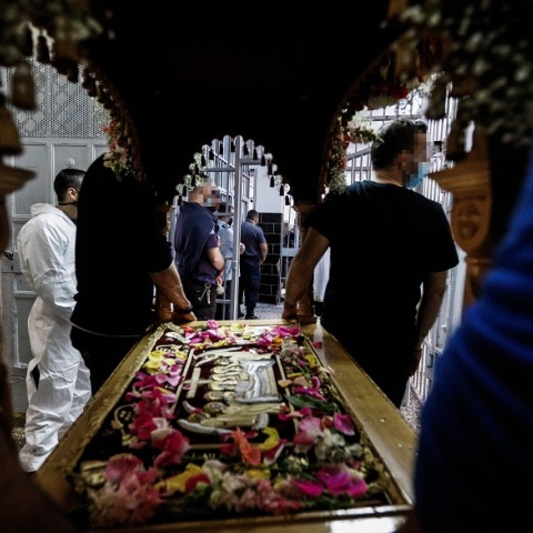 Επιτάφιος: Περιφορά στις φυλακές Κορυδαλλού