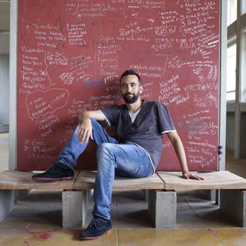 ΦωτογραφίΖΟΥΜΕ... για τη ζωή, την ελπίδα, τον άνθρωπο