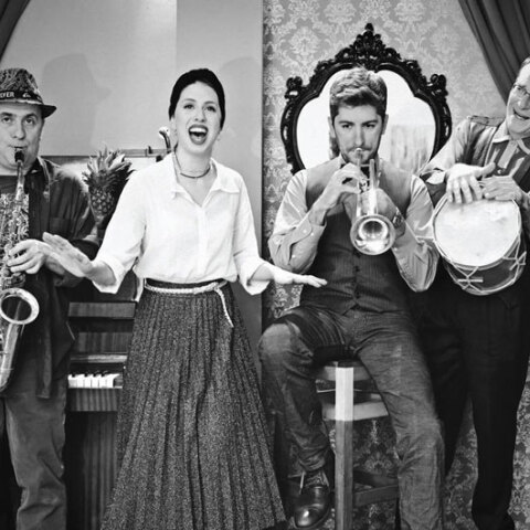 Marianna and The Dizzy Breezes