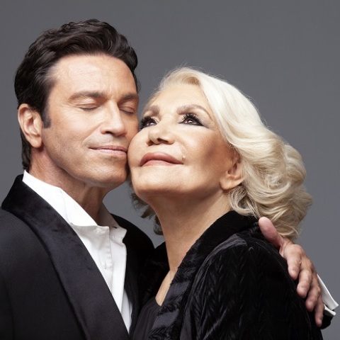 Μαρινέλλα και Μάριος Φραγκούλης στο Christmas Theater