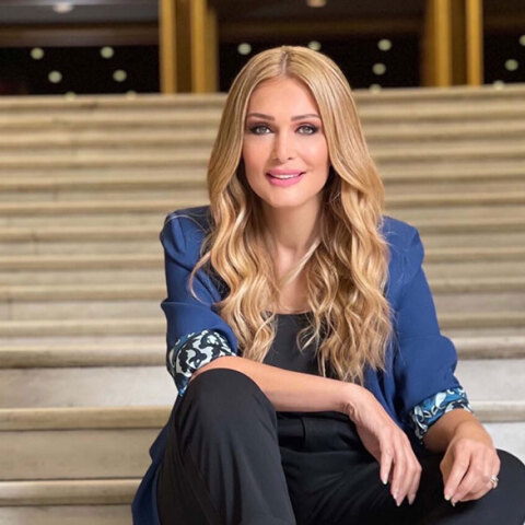 Η Νατάσα Θεοδωρίδου στο Θέατρο Παλλάς