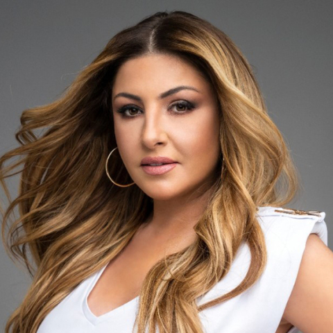 Έλενα Παπαρίζου