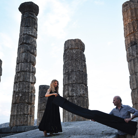 H «Έξοδος - Η Τέχνη μετά την Πανδημία» του Θεόδωρου Τερζόπουλου με τη Σοφία Χιλλ στους Δελφούς