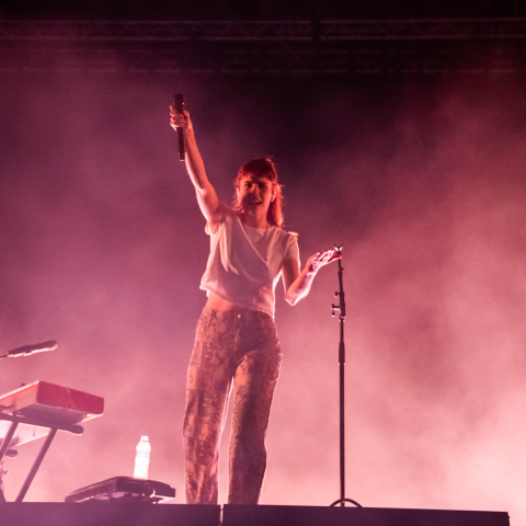 Στιγμιότυπο από τη συναυλία των London Grammar στο φεστιβάλ Release Athens 2022