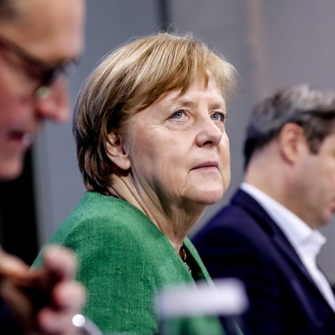 Σύσκεψη υπό την Άνγκελα Μέρκελ για την παράταση του lockdown