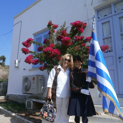 Η δασκάλα με τον μοναδικό μαθητή των Αρκιών 