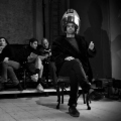 Χάρης Φραγκούλης (Κομμώτριες/ Μεταπολίτευση), Θέατρο Θησείον