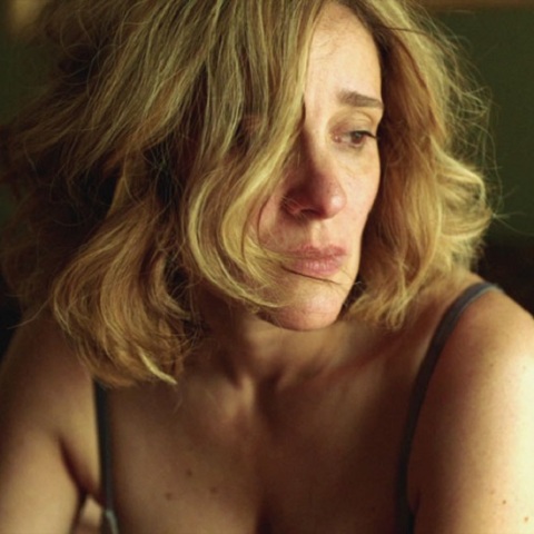 H Αγγελική Παπούλια.