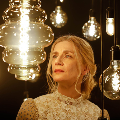 Άννα Μάσχα, «Ο γυάλινος κόσμος» (Θέατρο Αλκυονίς)