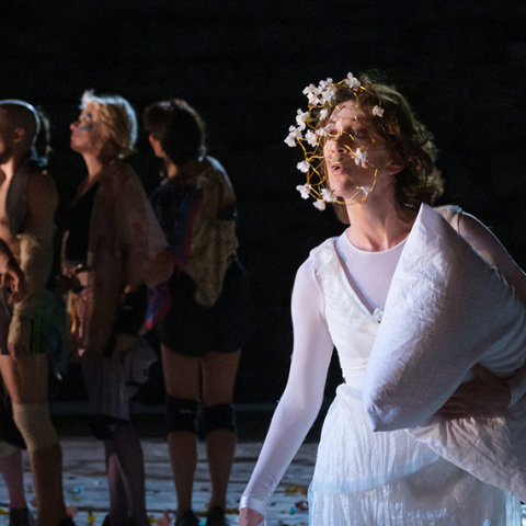 Αμαλία Μουτούση, «Ιχνευταί» (Φεστιβάλ Αθηνών-Επιδαύρου)