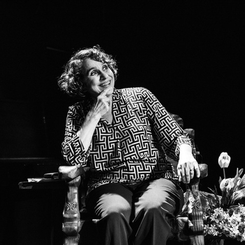 Σμαράγδα Σμυρναίου, «Το λευκό δωμάτιο» (Θέατρο Σταθμός)