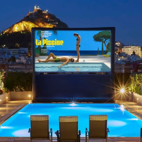 poolyourcinema_onscreen_lapiscine.jpg
