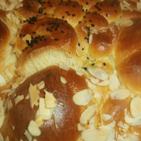 Βασιλόπιτα τσουρέκι