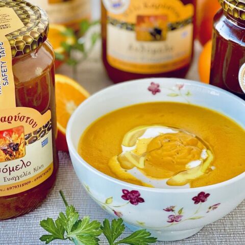 Κολοκυθόσουπα με μέλι Καρύστου και κρέμα ουίσκι