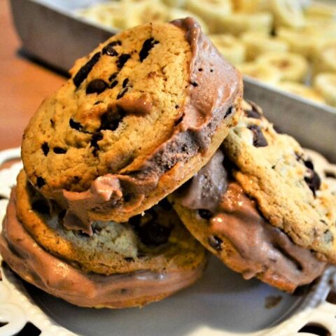 Πανεύκολα σάντουιτς μπισκότου με 3 υλικά