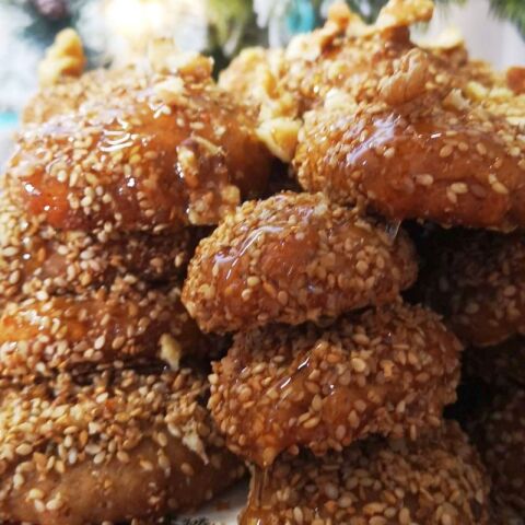 Μελομακάρονα γεμιστά από την Κρήτη