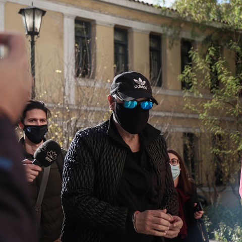 Ο τραγουδιστής Νότης Σφακιανάκης στην Ευελπίδων  