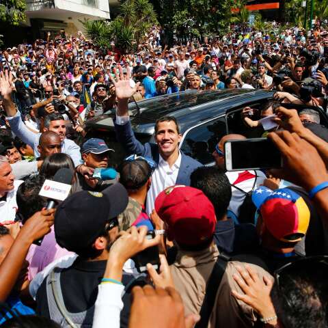 Ο Χουάν Γκουαϊδό καταφθάνει σε διαμαρτυρία στο Καράκας, © Marco Bello/Getty Images/Ideal Image